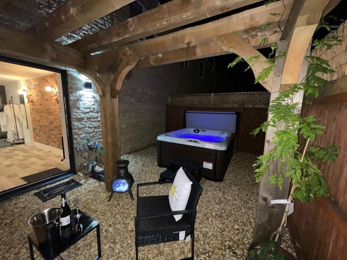 Coach House & Hot Tub Nr Bicester Village Luaran gambar